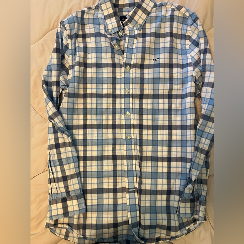 Vineyard Vines boys large linen like material